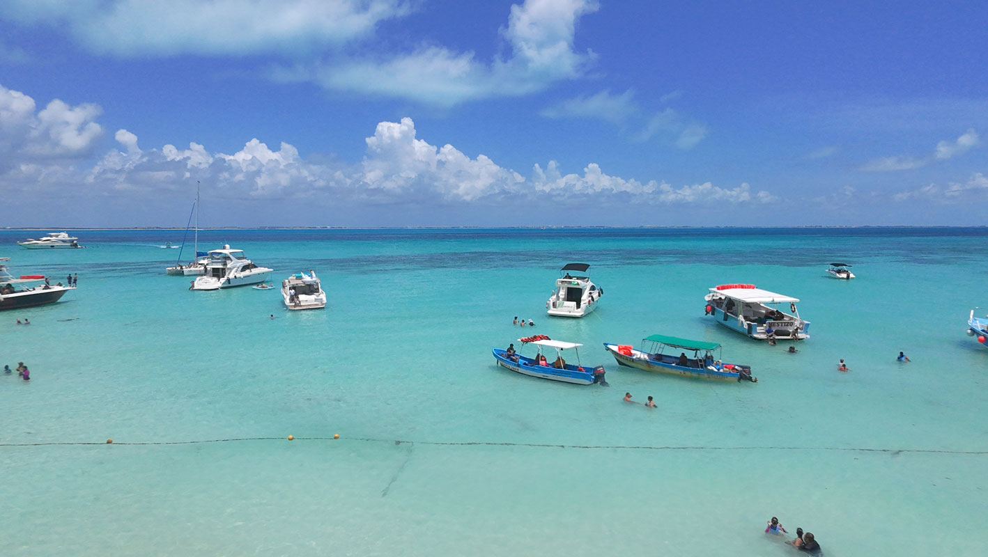 Ferry, catamarán y lancha para ir a Isla Mujeres desde Cancún